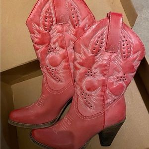 SBICCA SALT LAKE RED BOOTS